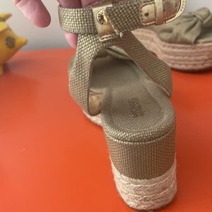 SALE 🔥Michael Kors shoes